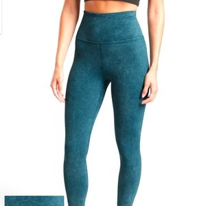Athleta elation garment dye 7/8 tight